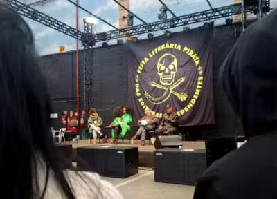 Imagem card com fundo