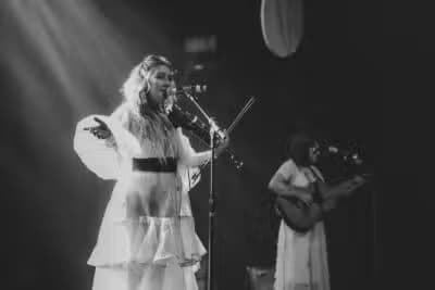 Imagem card com fundo