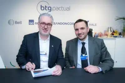 Imagem card com fundo